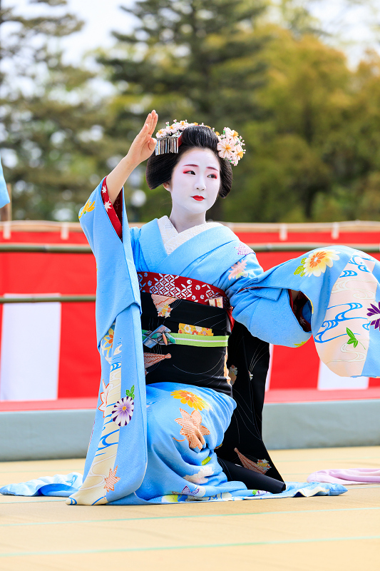 平安神宮例祭翌日祭　奉納舞踊・祇園小唄（祇園東の皆さん）_f0155048_23193926.jpg