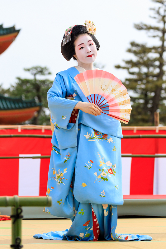 平安神宮例祭翌日祭　奉納舞踊・祇園小唄（祇園東の皆さん）_f0155048_23205511.jpg