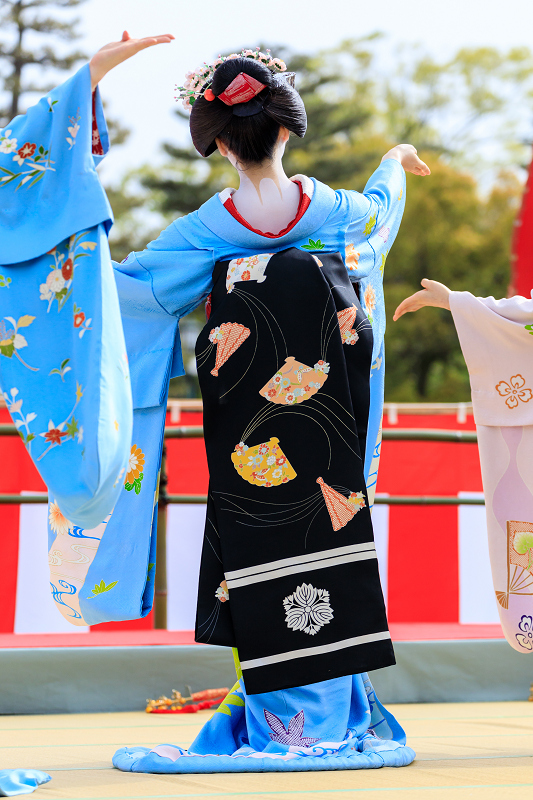 平安神宮例祭翌日祭　奉納舞踊・祇園小唄（祇園東の皆さん）_f0155048_23214282.jpg