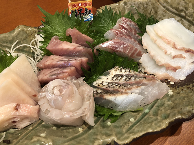 これはうまい!岩手大船渡産名物桜こあみ(小エビ)を使ったお茶漬け!大船渡の居酒屋「鰣不知 」_e0171573_1929335.jpg