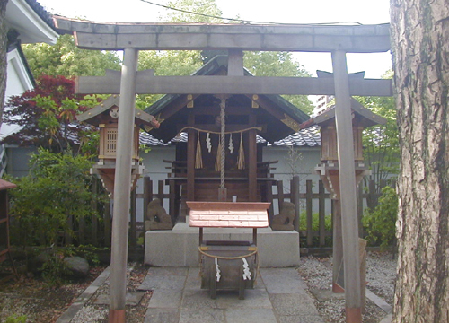 ●神社の造形―高津宮、その２_d0053294_22513746.jpg