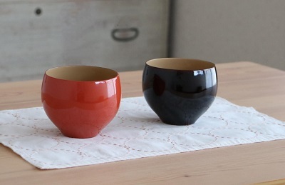 茜染めの糸を使った、水玉模様の刺し子ふきん_f0354014_15142621.jpg