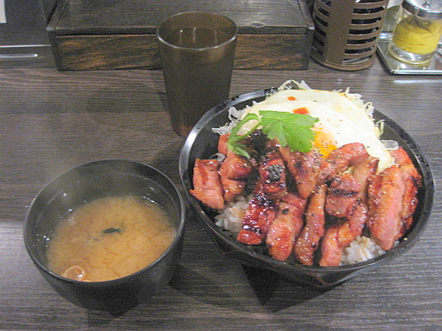 a0048918_06340634.jpg