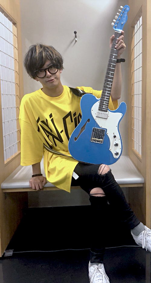 BLUE ENCOUNT 田邊さん「Hollow T Custom」が完成!!_e0053731_14071925.jpg