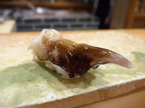 東麻布「鮨 天本」へ行く。_f0232060_18192024.jpg