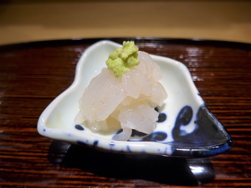 東麻布「鮨 天本」へ行く。_f0232060_1841958.jpg