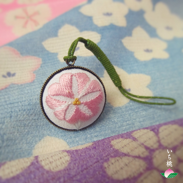 Nhkカルチャー 西宮ガーデンズ教室 日本刺繍講座 7月 18 日本刺繍と図案 いち桃
