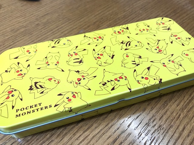 不死身の缶ペンケース 鳥と漫画とビーズなオタク 本館