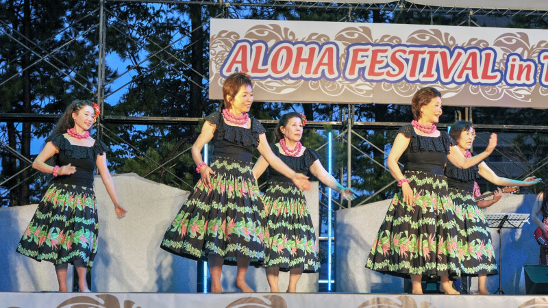 アロハフェスティバル in 高松 2018 ⑳　雨上がりのメインステージで ⑤_d0246136_22253415.jpg