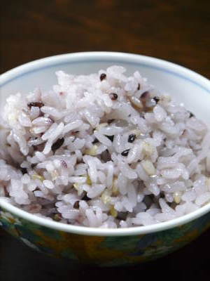 熊本県産!無農薬栽培の米粉、発芽玄米、雑穀米大好評発売中!健康農園さんの令和5年度の米作りがスタート_a0254656_17283545.jpg