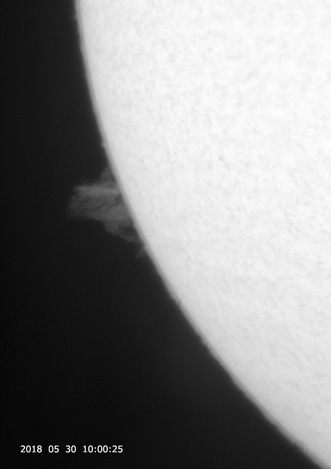 5月30日の太陽_e0174091_11000891.jpg