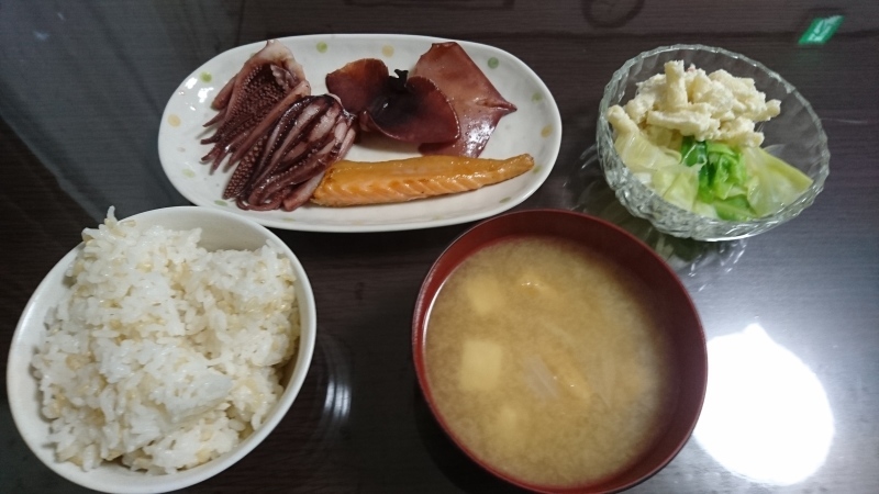 ひまわり荘&#127803;昼飯 イカバター醤油定食_c0357519_15043573.jpg