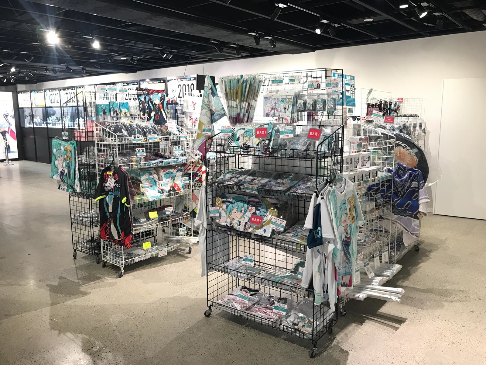 初音ミク GTプロジェクト 10周年展示会開催_e0379343_17423827.jpg