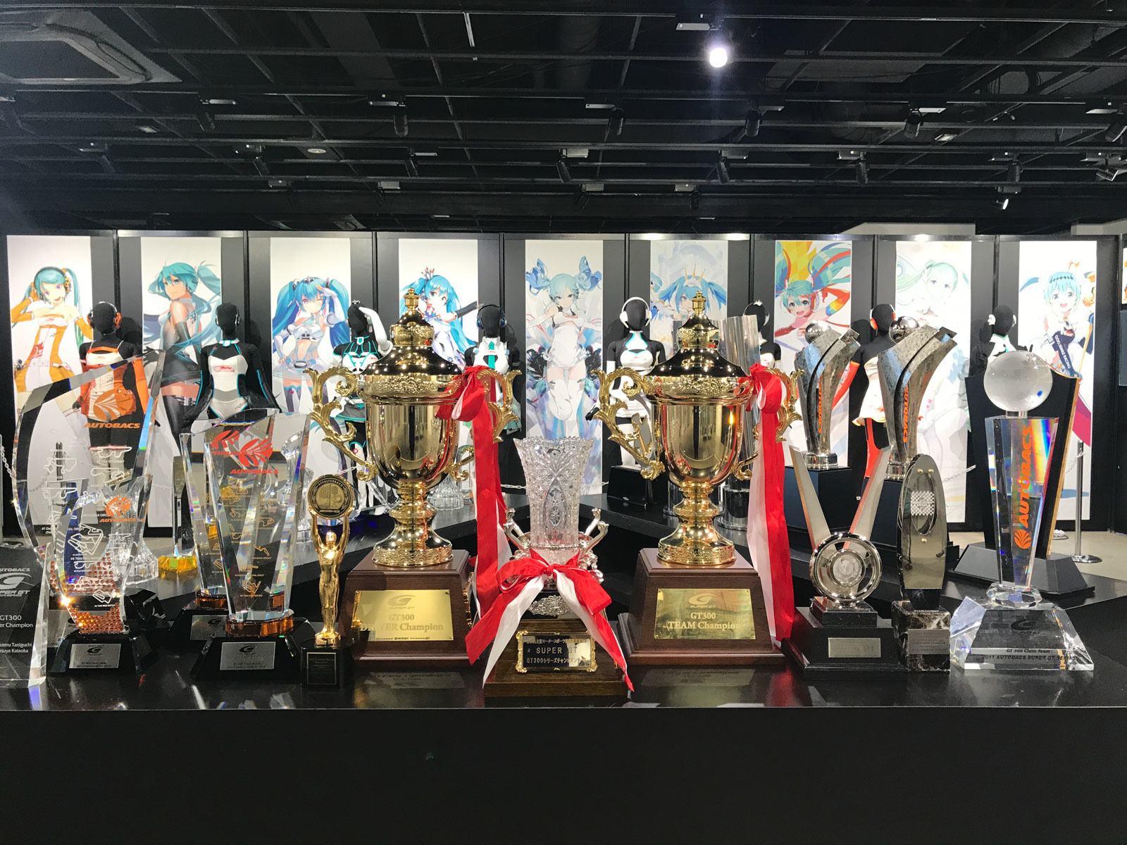 初音ミク GTプロジェクト 10周年展示会開催_e0379343_17423967.jpg