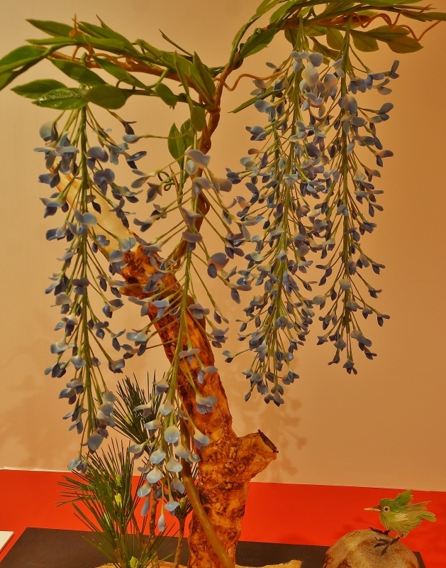 和風工芸菓子にみる匠の力量 ①花編　～牡丹と藤と蓮～_b0063958_17240682.jpg