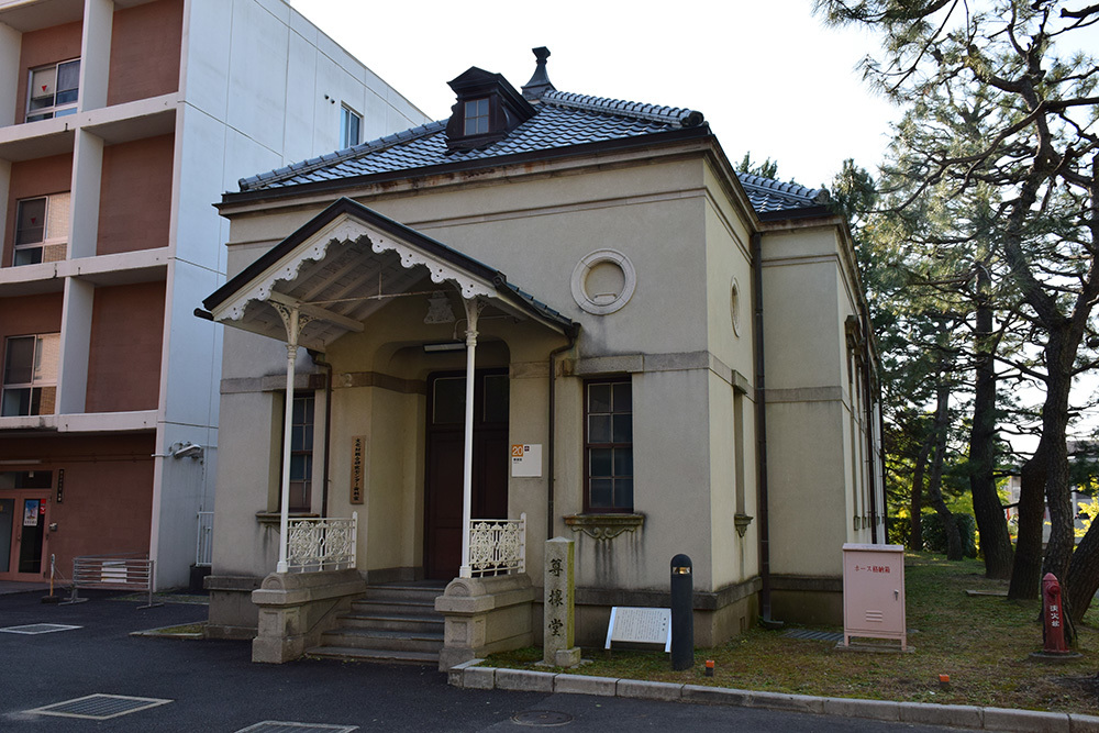 幕末京都逍遥 その78 「尊攘堂」_e0158128_17271860.jpg