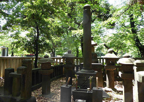 上野東照宮から周辺寺院めぐり（後編）_d0039443_23264946.jpg