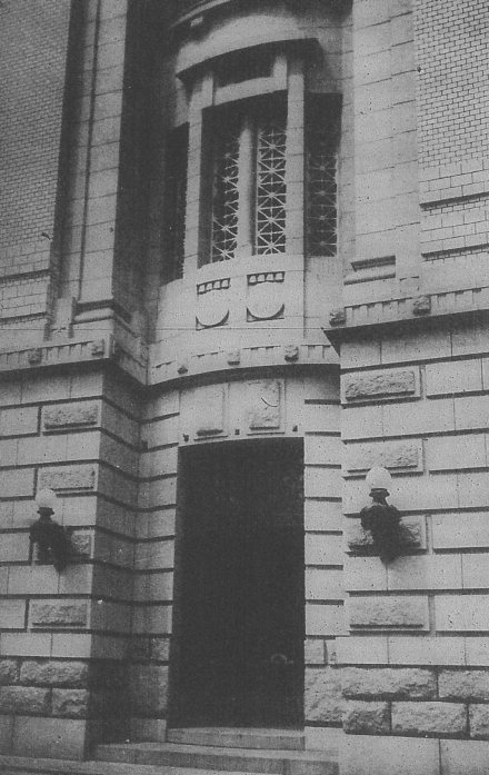 旧不動貯金銀行京都三条支店(大正モダン建築再訪)_f0142606_08053686.jpg
