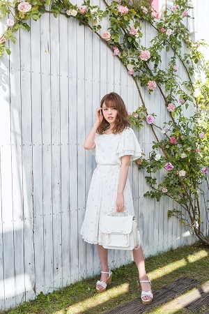 清楚系さん必見 ホワイト花柄ワンピース ロディスポットは清楚系でガーリーなワンピースが豊富です ロディスポット 清楚 清楚系 Ray レイ 系ほなみのブログ 清楚系さん必見 ホワイト花柄ワンピース ロディスポットは清楚系でガーリーなワンピースが豊富です ロディスポット 清楚 清楚系 Ray レイ 系ほなみのブログ