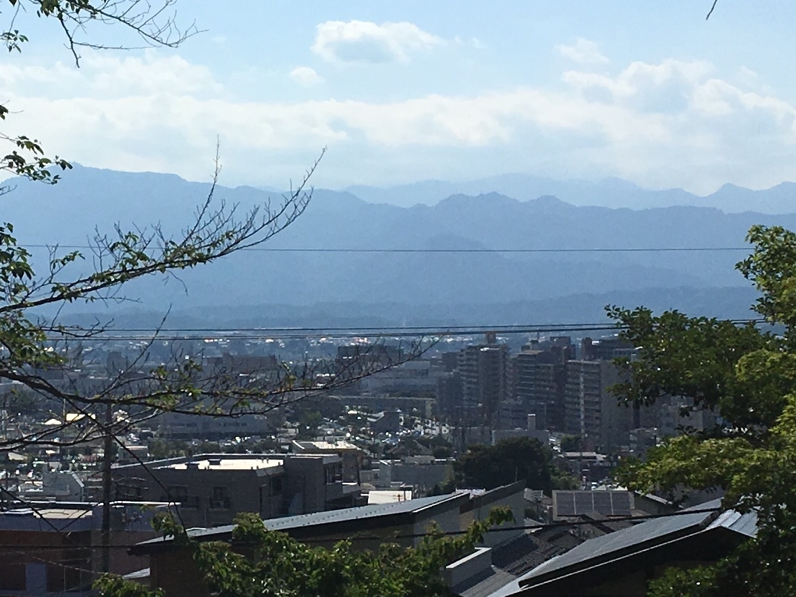 b0330040_16042300.jpeg