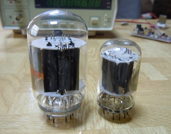 コンパクトロン7.003Mc QRP送信機の実験その3-6CB6-12JZ8に改造 コンパクトロン7.003Mc QRP送信機の実験その3-6CB6-12JZ8に改造