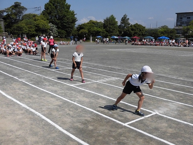 夏が近づいてきた! 6月の強い日差しの下で今泉小の運動会_f0141310_06271013.jpg
