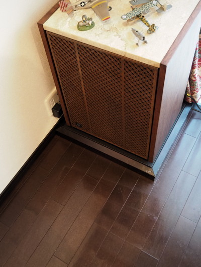 新しい(もっと古い)スピーカーが来てひと月たちましてね_d0027243_18561202.jpg