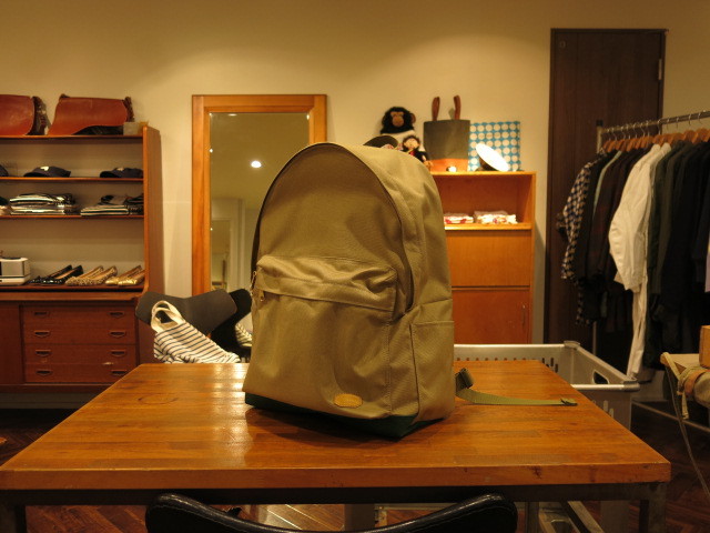\"RockyMountainFeatherbed × TheThreeRobbers R DAY PACK\"ってこんなこと。_c0140560_16342608.jpg