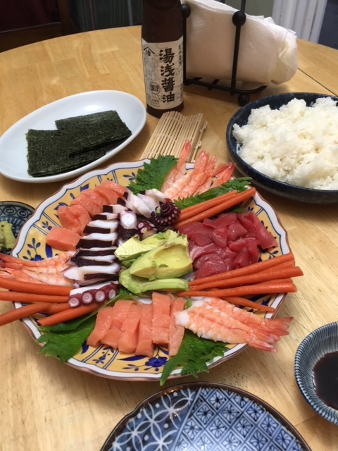 トロ丼、手巻きずし、善光寺の里みそ、じゃこ佃煮-今週の日本食_e0350971_00570710.jpg