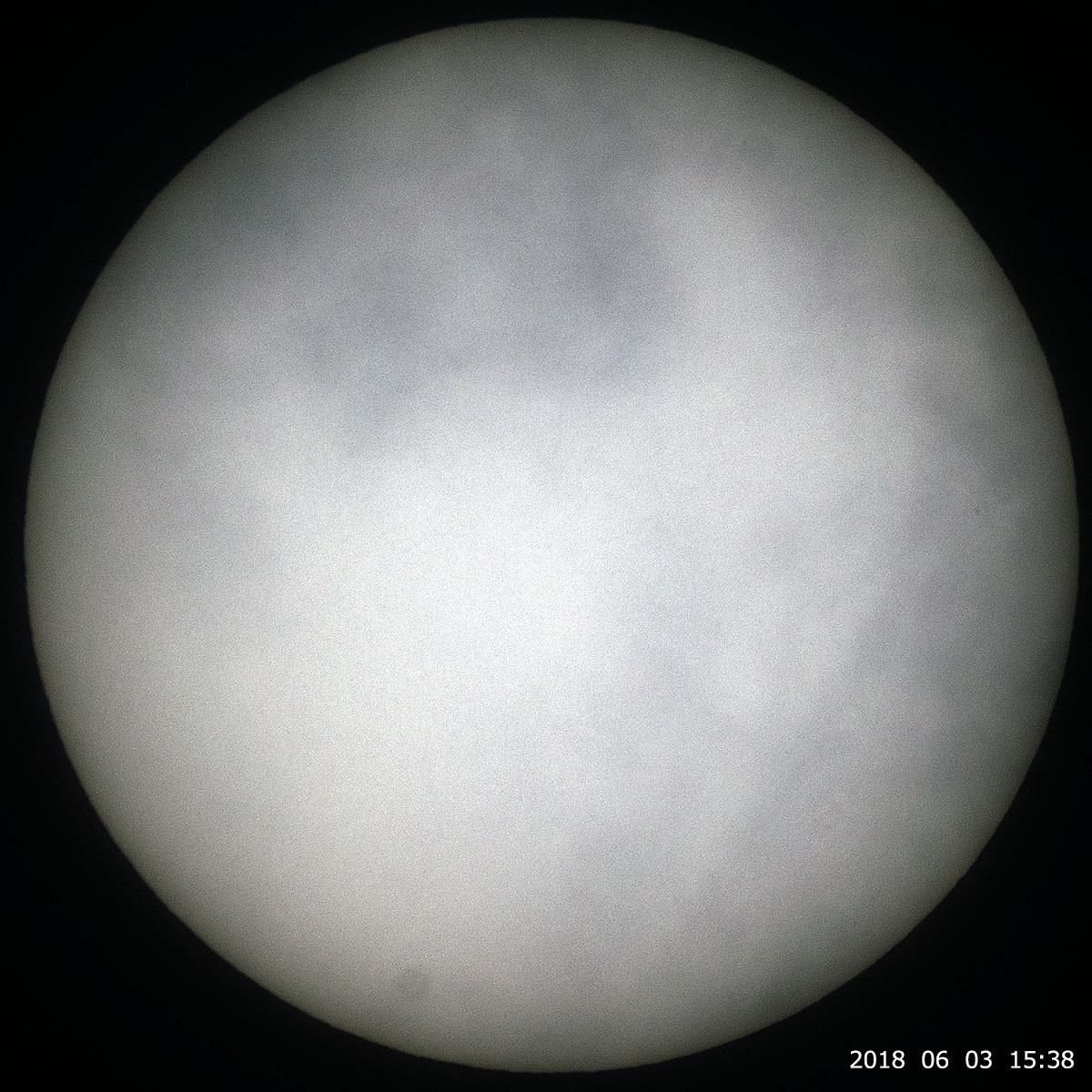 6月4日の太陽_e0174091_15112583.jpg