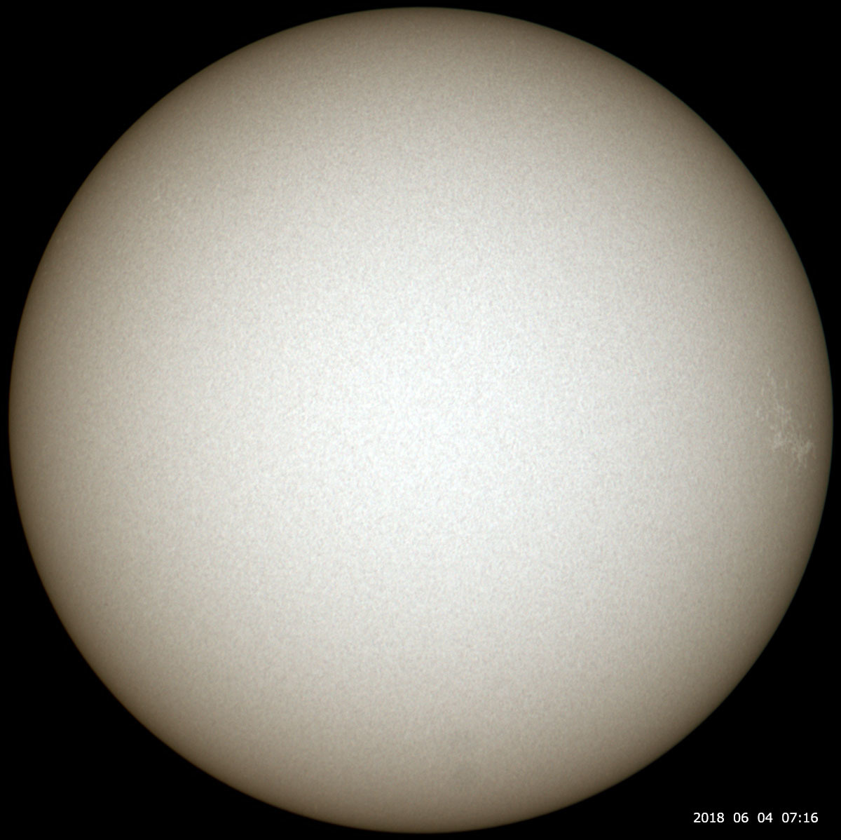 6月4日の太陽_e0174091_15123160.jpg