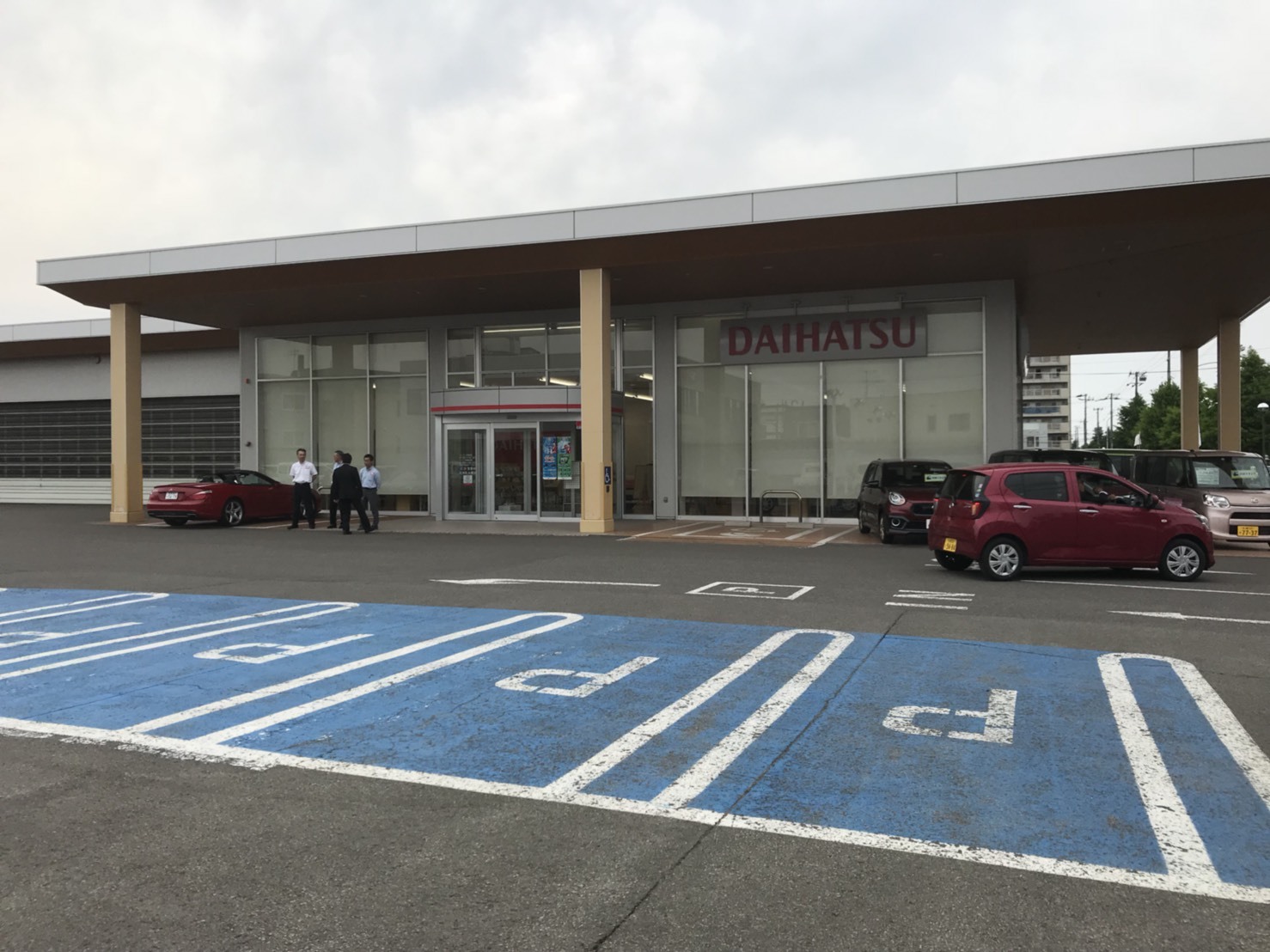 6月5日「火」みんなで書きますTOMMY本店ブログ♪ ランクル ハマー アルファード♪_b0127002_18213176.jpg