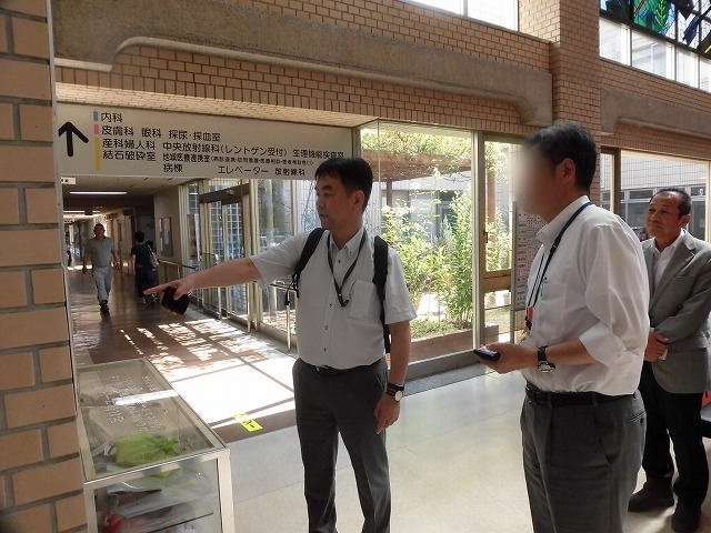 それぞれの病院の違いを実感! 自称「公立病院オタク」の伊関教授と県内10カ所の公立病院等を見学_f0141310_07522819.jpg
