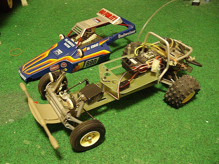 古いラジコン2台 ラジコンカー旧車35年前のもの2台 - メルカリ