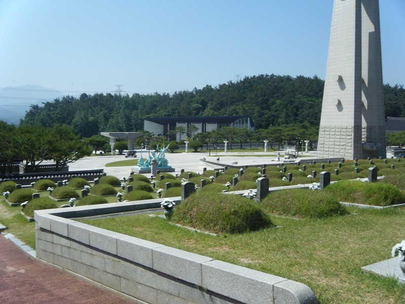 光州　5.18民主墓地を訪問　2018.6.1_b0156367_11530242.jpg