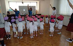 Philippine Teachers Study-Training  in Nakakagaya Kindergarten #2_e0325335_9382957.jpg