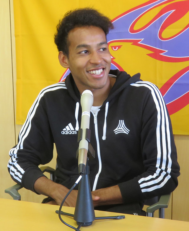 ジャーメイン選手インタビュー_d0367462_01233280.jpg