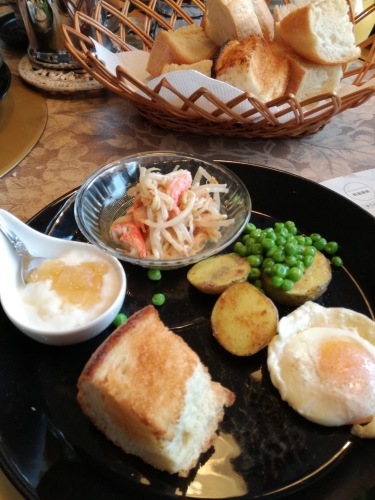 c0301808_22251972.jpeg