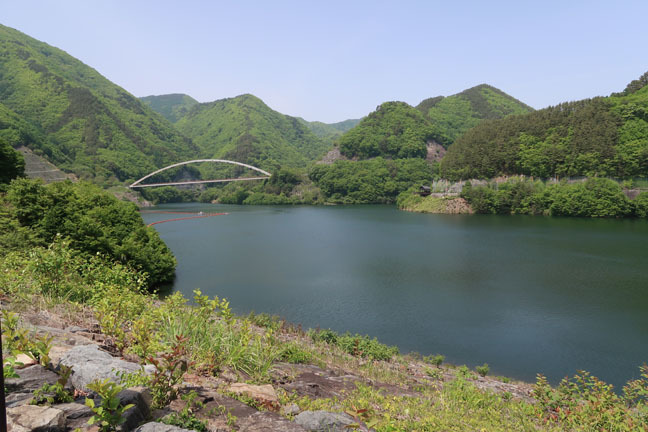みずがき湖ビジターセンターのラジウム星人 山梨県 ポンチハンター2 0 みずがき湖ビジターセンターのラジウム星人 山梨県 ポンチハンター2 0