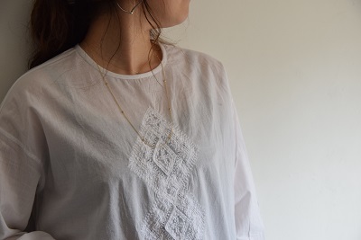白 と 刺繍 。_b0110582_10103190.jpg