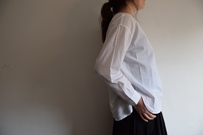 白 と 刺繍 。_b0110582_10131607.jpg