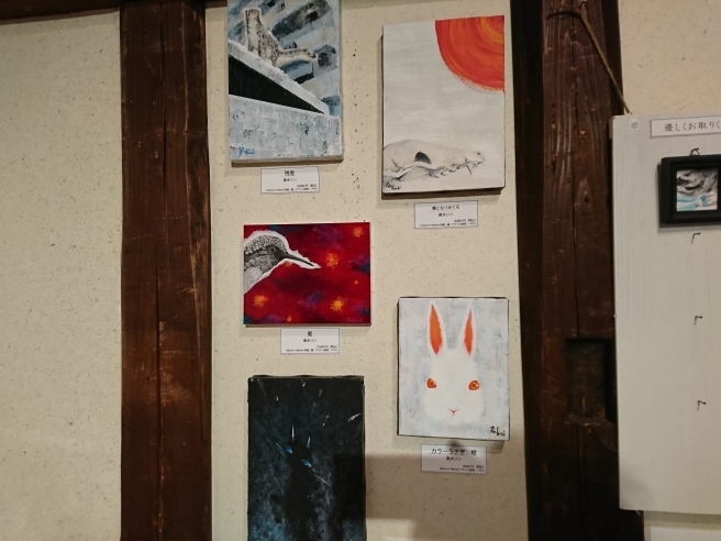 今日よりスタートの展覧会。蔵の2階は若手作家さんたちの小さな作品展。_e0046190_18202704.jpg
