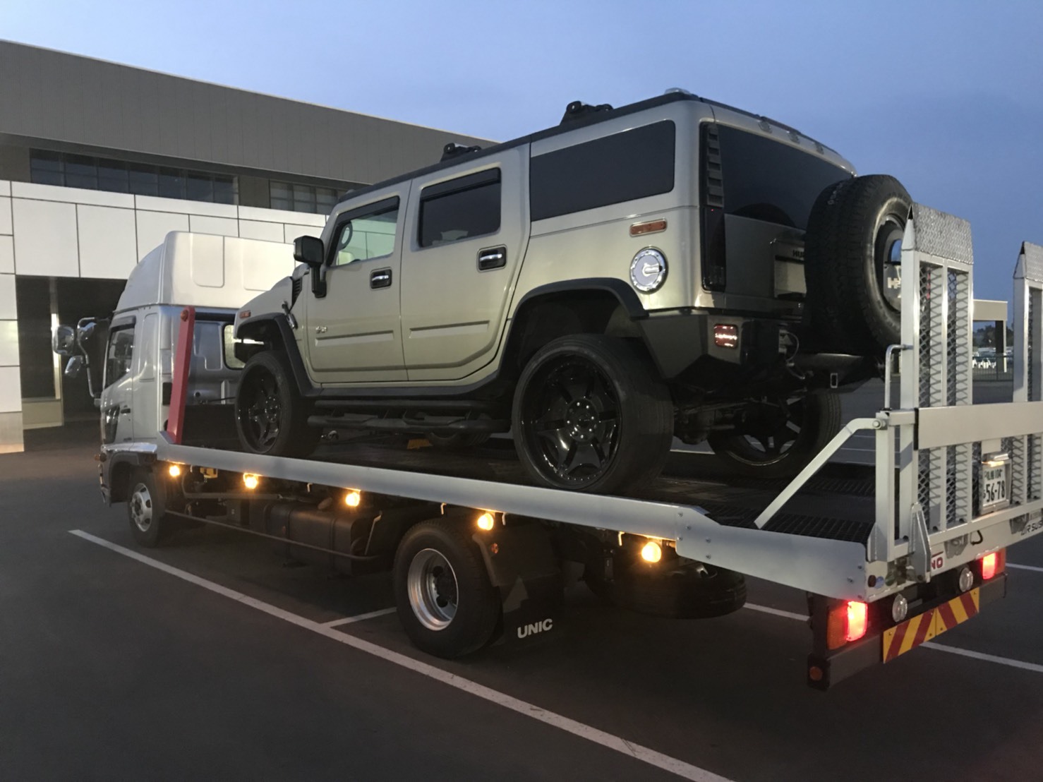 6月8日(金)トミーベース カスタムブログ☆ハマーH2 エスカレード続々入庫☆N様ラングらーご成約☆_b0127002_10520438.jpg