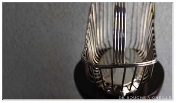 クリストフル製 アンティークのパニエ ボトルバスケット Christofle porte bouteille その2_d0184921_13111955.jpg