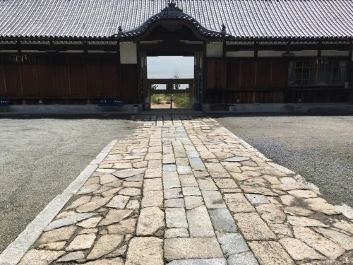 b0004229_18040156.jpeg