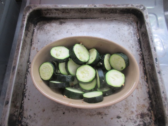 ＜イギリス料理・レシピ＞ ズッキーニとトマトのオーブン焼き【Courgette and Tomato Bake】_e0038047_08590333.jpg