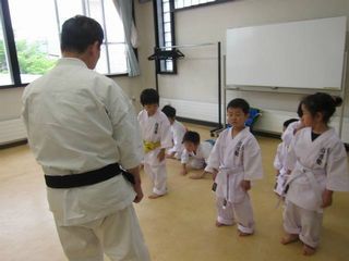 日曜空手　屯田教室　新琴似・新川教室　交流大会へ向けて稽古！_c0118332_14571459.jpg