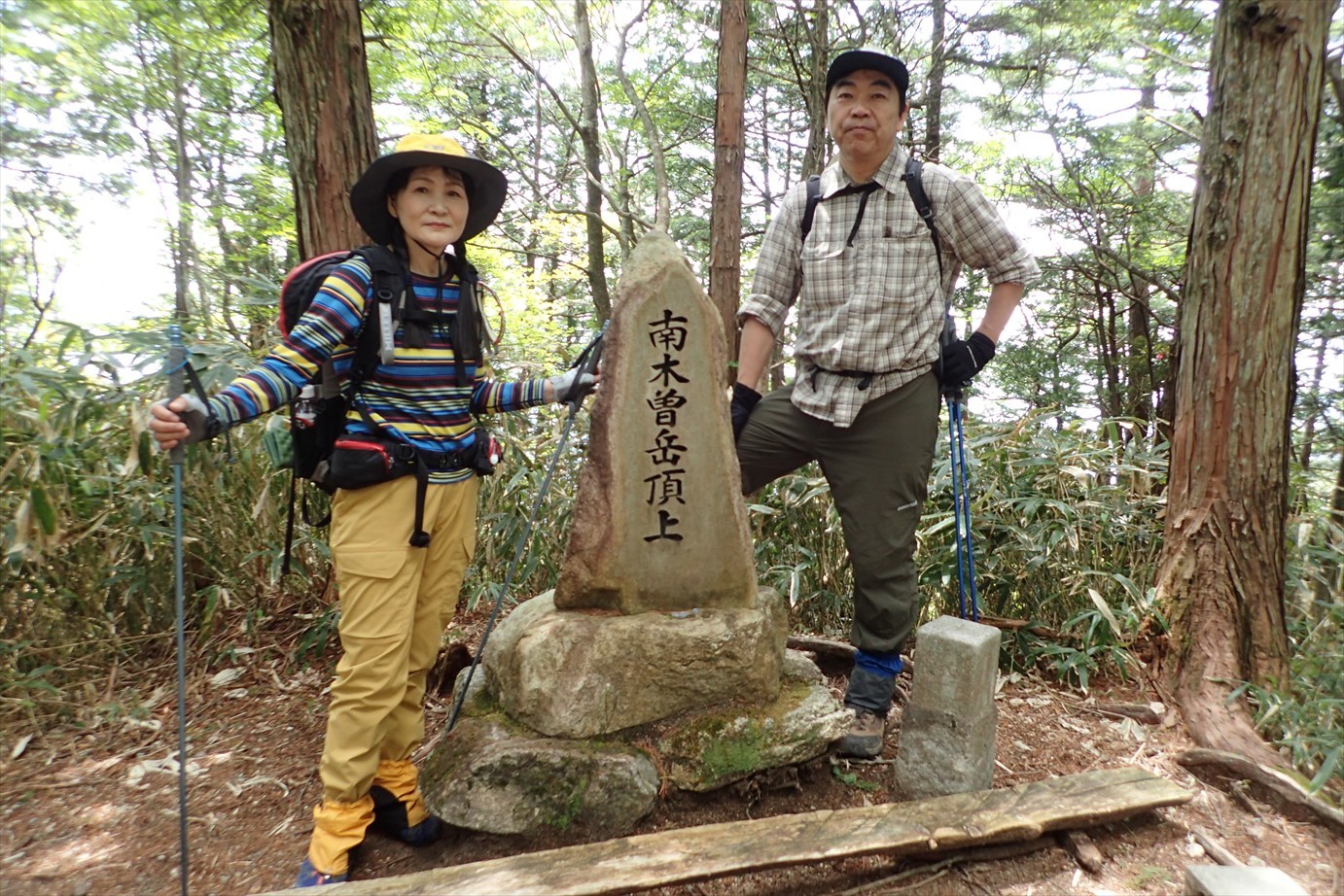 f0348933_12084766.jpg