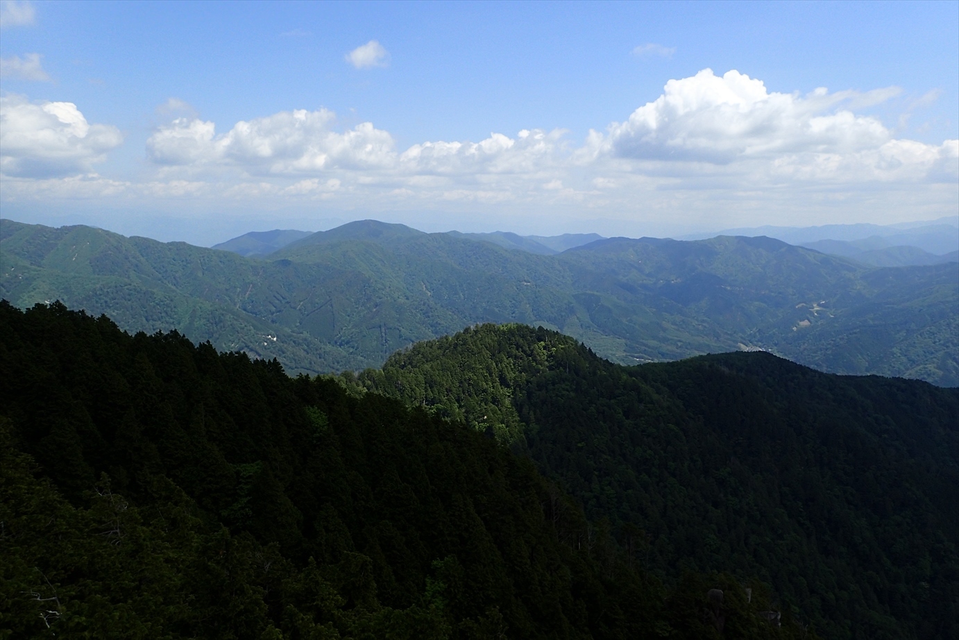 f0348933_12340690.jpg