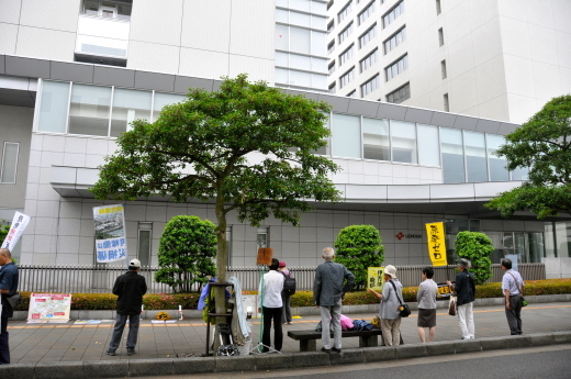 309回目四電本社前再稼働反対 抗議レポ 6月8日（金）高松 【 伊方原発を止めた。私たちは止まらない。26】伊方原発は８９万KW,四電坂出火力の約６５％しかないお荷物となった。_b0242956_20352881.jpg